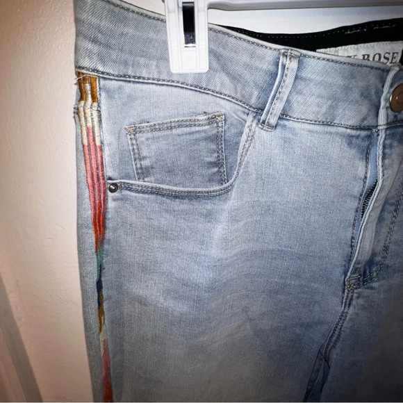 Knox Rose 14,color block Embroidered sides comfort waistband stretch skinny jean - Picture 4 of 9